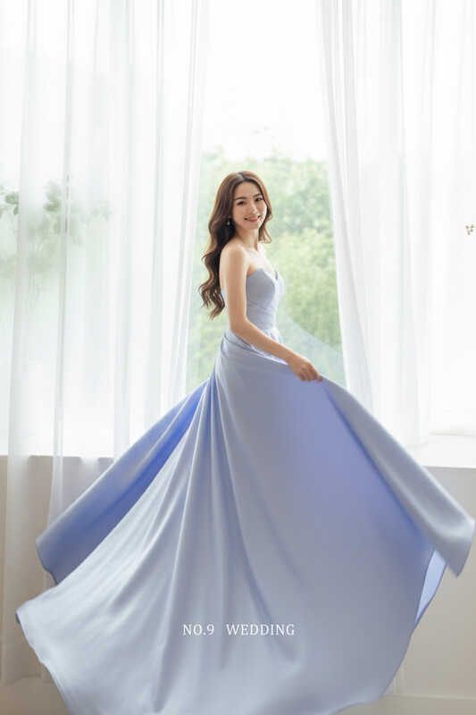 第九大道婚紗 HELENA SEOUL 台北手工婚紗｜歐美極簡風空氣感新娘藍婚紗，優雅莫蘭迪藍色系敬酒送客禮服