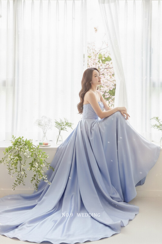 第九大道婚紗 HELENA SEOUL 台北新娘禮服｜時裝雜誌風簡約俐落魚尾A字裙，美式戶外婚禮單租高定晚禮服